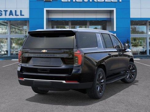 Used 2026 Chevrolet Suburban LS w/ LS Custom Edition RWD image 4