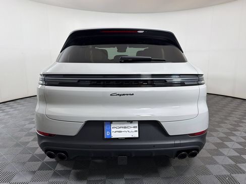 Used 2026 Porsche Cayenne AWD/4WD image 11