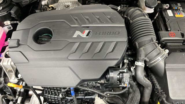 Used 2025 Hyundai Elantra N FWD image 27