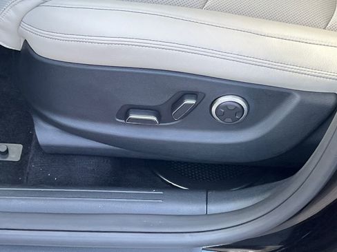 New 2026 Genesis GV70 2.5T Select image 10