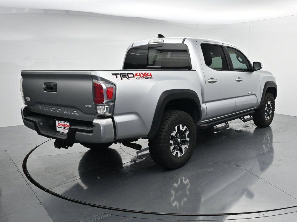 Used 2023 Toyota Tacoma TRD Off-Road w/ Technology Package AWD/4WD image 7