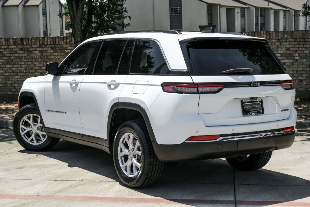 Used 2022 Jeep Grand Cherokee Limited RWD image 19