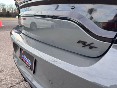 Used 2019 Dodge Charger R/T w/ Blacktop Package image 39