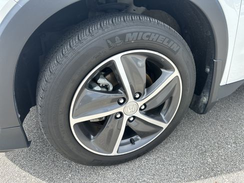 Used 2021 Honda HR-V EX image 8