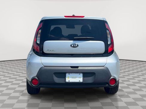 Used 2016 Kia Soul FWD image 6