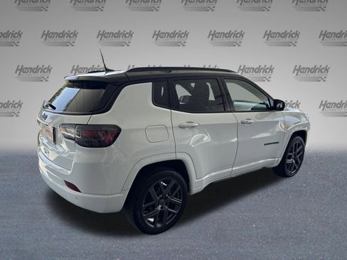 Used 2024 Jeep Compass Limited w/ High Altitude Package AWD/4WD image 9
