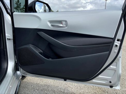 Used 2026 Toyota Corolla SE image 22