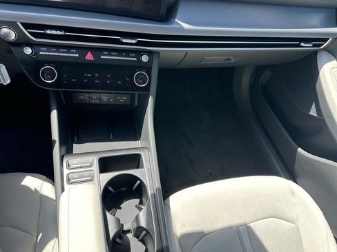 New 2024 Hyundai Sonata SEL w/ Convenience Package FWD image 14