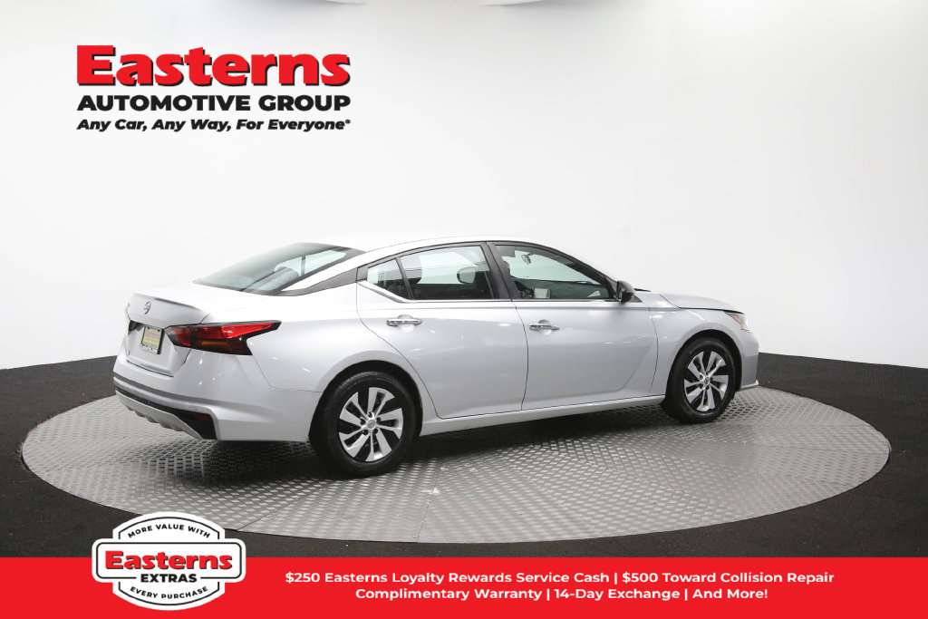 Used 2024 Nissan Altima 2.5 S FWD image 43