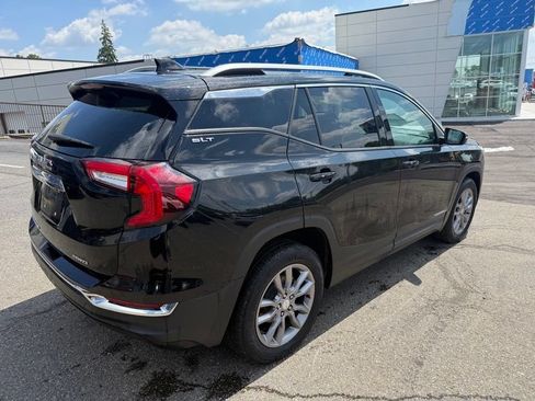 Used 2022 GMC Terrain SLT AWD/4WD image 8