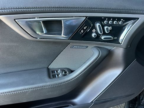 Used 2014 Jaguar F-TYPE Convertible RWD image 12