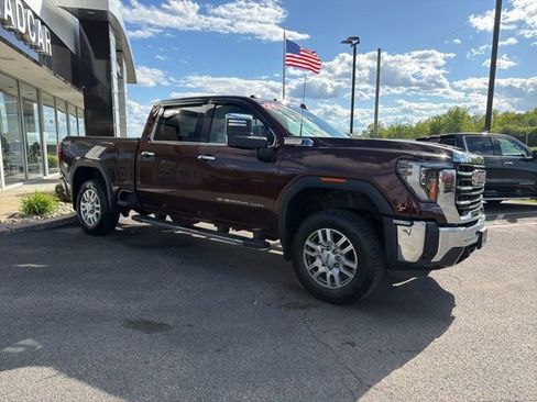 Used 2024 GMC Sierra 2500 SLT w/ SLT Convenience Package AWD/4WD image 7