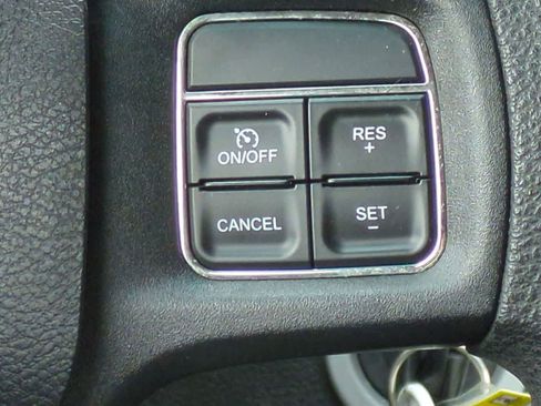 Used 2013 RAM 1500 Express AWD/4WD image 23