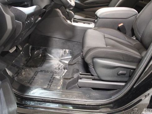 Used 2024 Subaru Ascent Premium w/ Convenience Package image 19