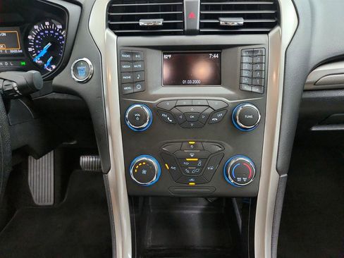 Used 2019 Ford Fusion S image 20