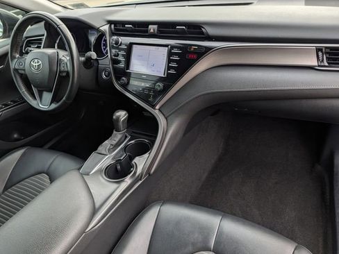 Used 2020 Toyota Camry SE w/ Convenience Package image 31