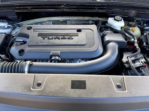 Used 2021 Buick Envision Essence w/ Technology Package I image 13