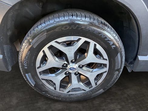 Used 2022 Subaru Forester Premium AWD/4WD image 40