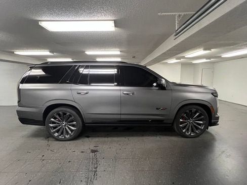 Certified 2026 Cadillac Escalade V w/ LPO, Onyx Lite Package AWD/4WD image 6