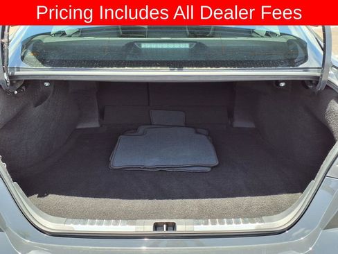 Used 2025 Toyota Camry SE w/ Convenience Package FWD image 17