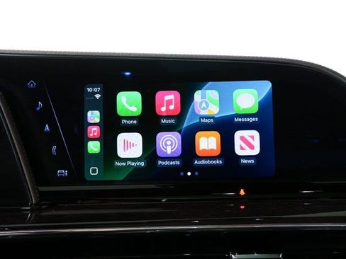 Used 2023 Cadillac Escalade ESV Premium Luxury Platinum image 17