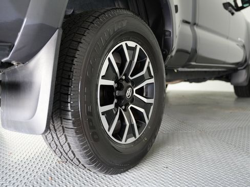 Used 2021 Toyota Tacoma TRD Sport image 61