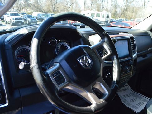 Used 2018 RAM 3500 Laramie w/ Convenience Group AWD/4WD image 16