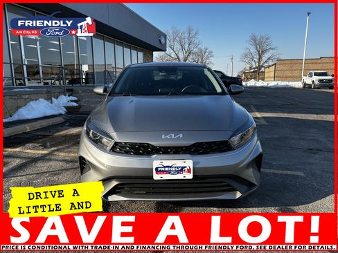 Used 2024 Kia Forte LXS image 4