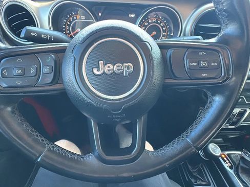 Used 2020 Jeep Gladiator Sport w/ Quick Order Package 24S AWD/4WD image 16