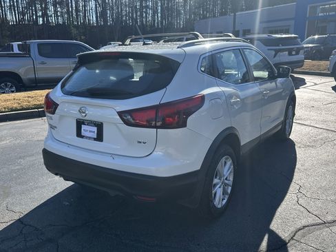 Used 2017 Nissan Rogue Sport SV w/ SV Premium Package image 5