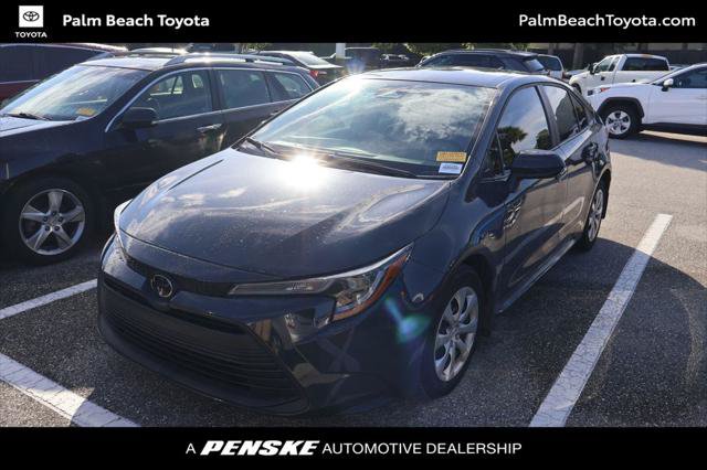 Certified 2025 Toyota Corolla LE FWD image 1