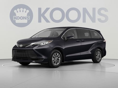 Used 2026 Toyota Sienna LE FWD image 1