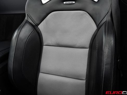 Used 2019 Mercedes-Benz AMG GT Roadster image 38