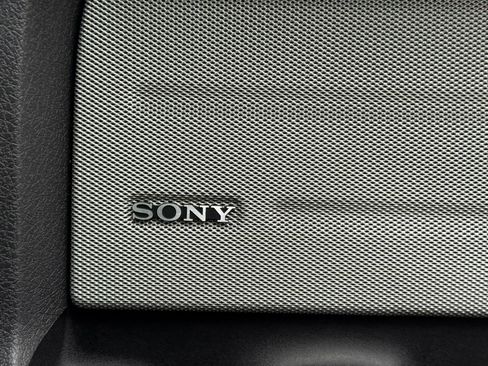 Used 2013 Ford F150 Lariat w/ Luxury Equipment Group image 47