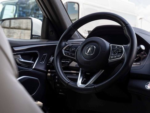 Used 2025 Acura RDX SH-AWD image 20