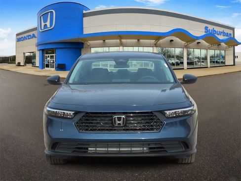 New 2025 Honda Accord SE image 3