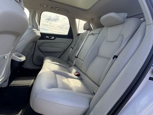 Used 2023 Volvo XC60 B5 Plus w/ Climate Package AWD/4WD image 14