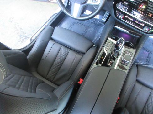 Used 2023 BMW 530i w/ M Sport Package RWD image 17