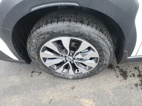 Used 2025 Subaru Outback Limited image 26