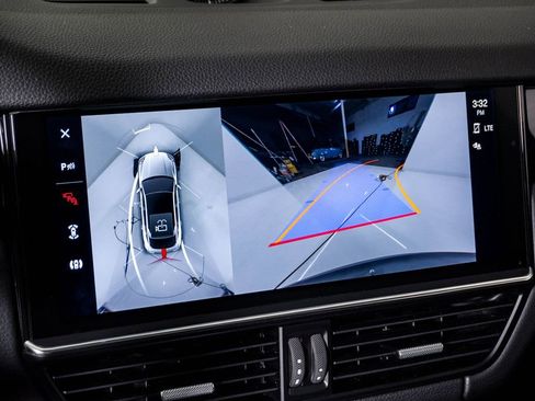 Certified 2023 Porsche Cayenne S AWD/4WD image 21