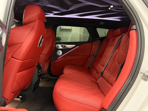 Used 2023 BMW XM image 14