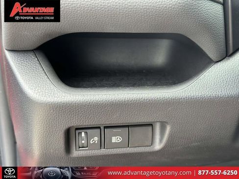 Used 2023 Toyota RAV4 LE AWD/4WD image 24
