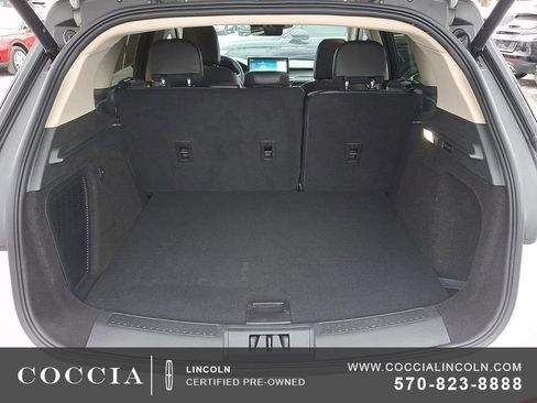 Used 2025 Lincoln Corsair AWD w/ Equipment Group 101A image 28