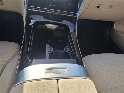 Certified 2025 Mercedes-Benz C 300 Sedan image 14