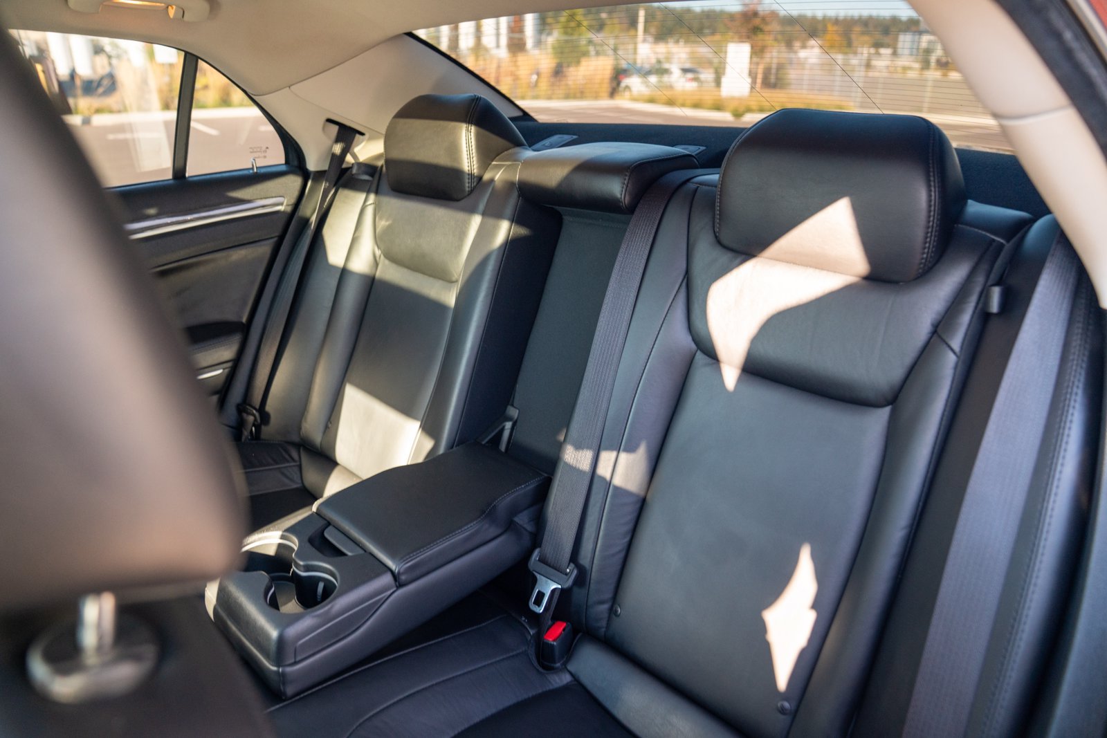 Used 2018 Chrysler 300 Touring L RWD image 22