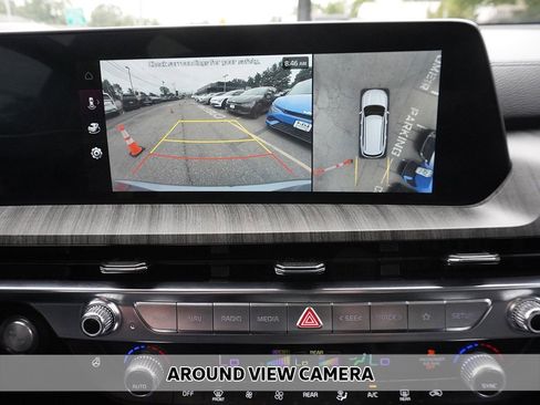 Used 2024 Kia Telluride SX Prestige image 8