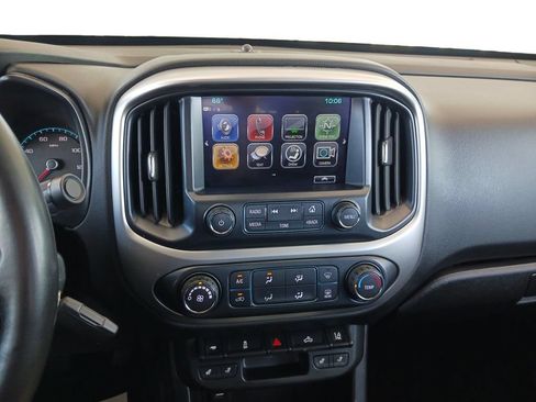 Used 2018 Chevrolet Colorado LT w/ LT Convenience Package AWD/4WD image 12