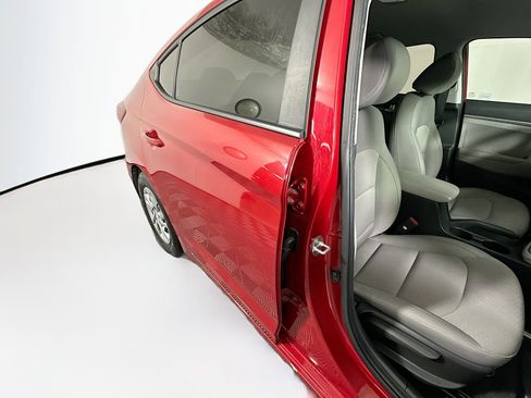 Used 2020 Hyundai Elantra SE w/ Cargo Package (C1) image 27