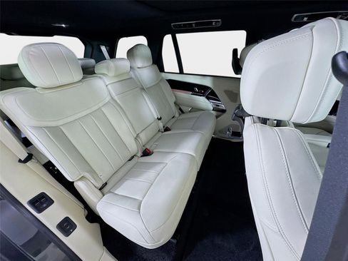 New 2026 Land Rover Range Rover Long Wheelbase SE AWD/4WD image 30