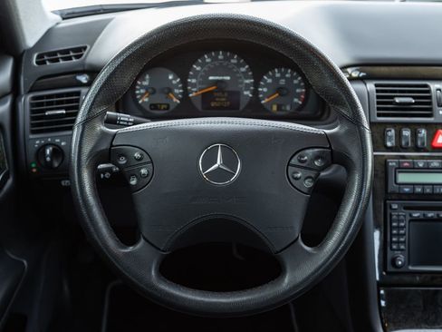 Used 2000 Mercedes-Benz E 55 AMG Sedan image 12